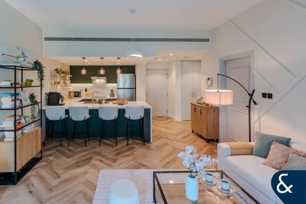 1 Bedroom | Upgraded | Vacant on Transfer